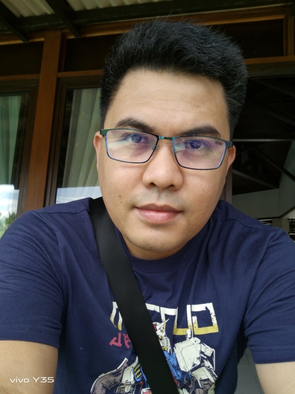 vivo Y35 sample selfie (16MP front camera)