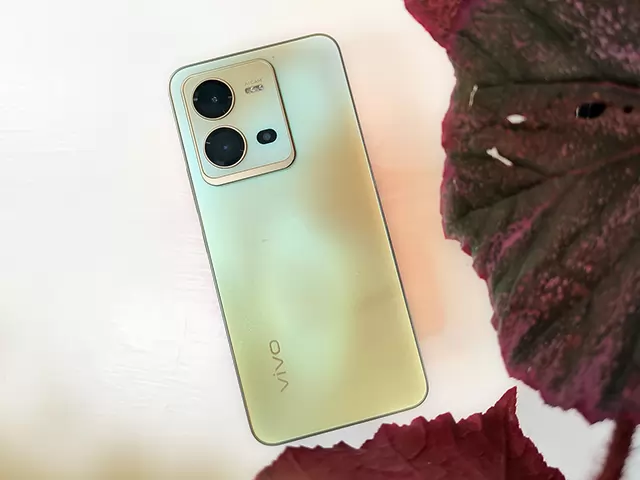 vivo V25