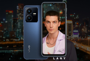 The vivo Y22s smartphone with LANY.