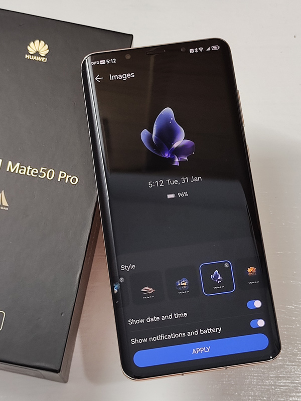 Always On Display feature of the Huawei Mate 50 Pro.