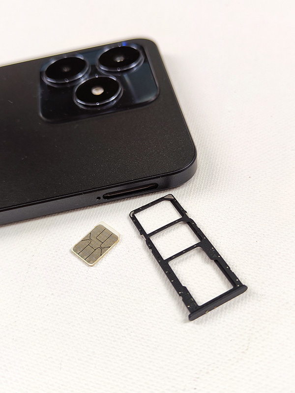 realme C53 SIM card tray