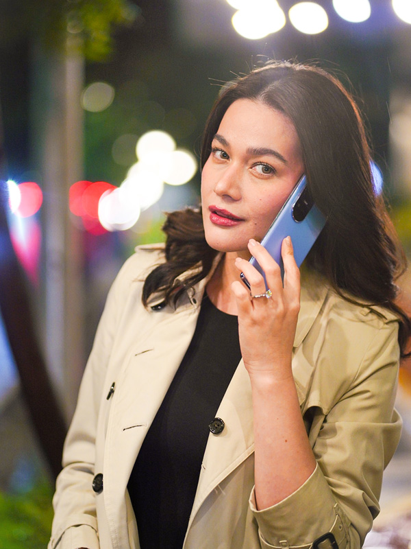 Bea Alonzo with the OPPO Reno10 5G.