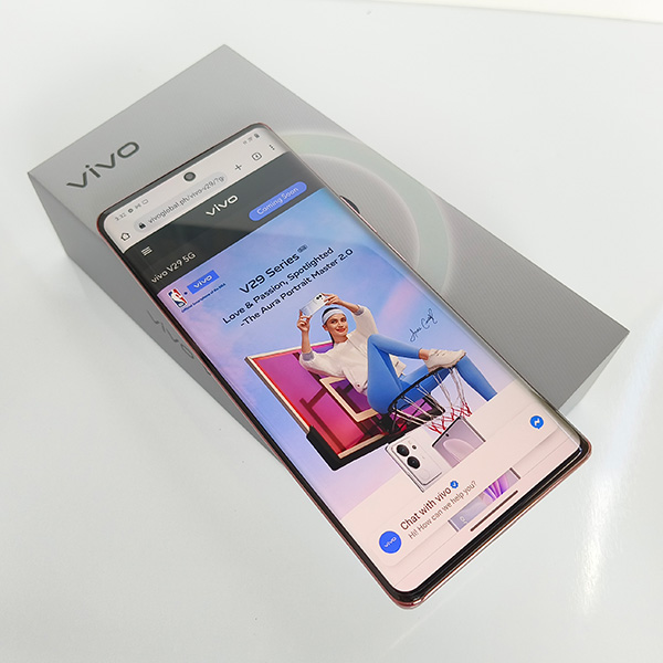 vivo V29 5G showing the official vivo PH website.