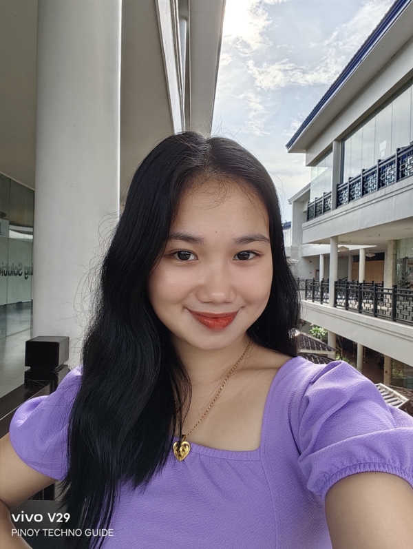 vivo V29 5G sample selfie (Photo mode).