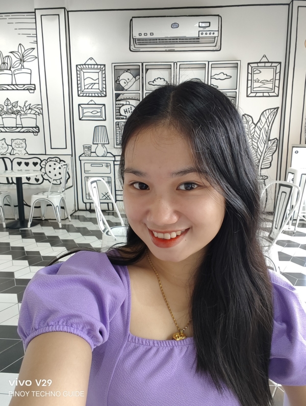 vivo V29 5G sample selfie (Photo mode, indoor).