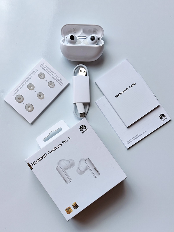 Package contents of the HUAWEI FreeBuds Pro 3.