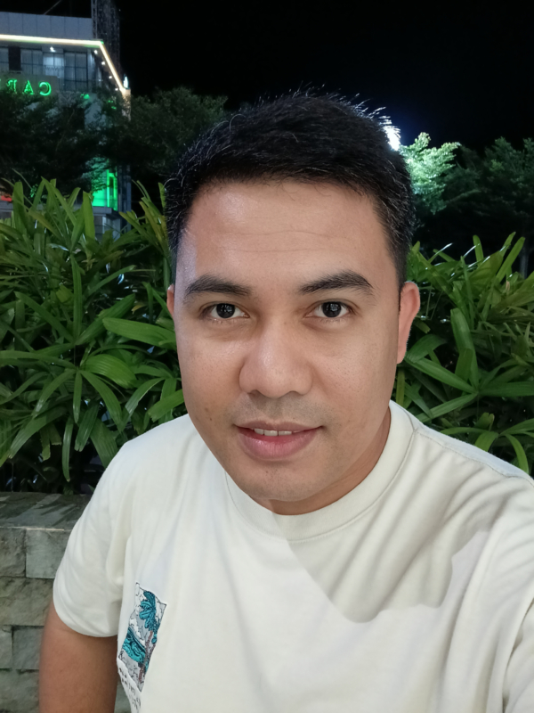 vivo V50 lite 5G sample selfie