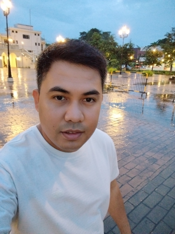 vivo Y29 sample selfie