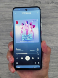 nubia-Music-Pro-display indoor