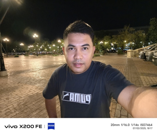 vivo X200 FE sample selfie