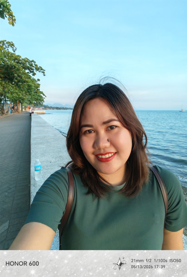 HONOR-600-sample-selfie