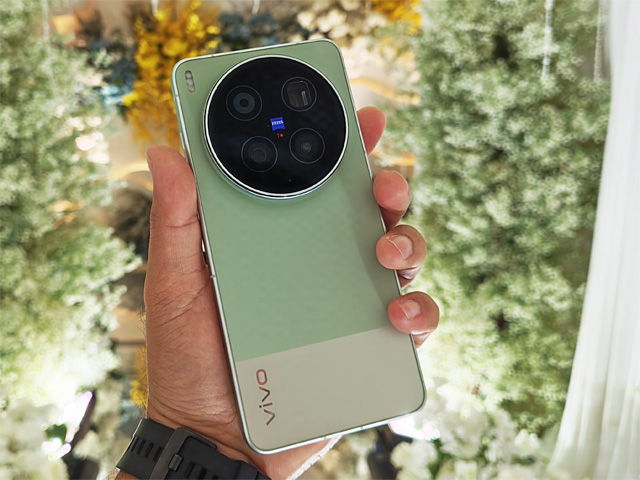 Hands-on with the vivo X300 Ultra!