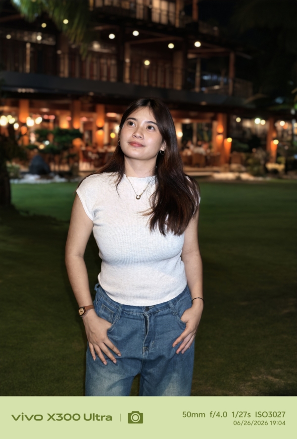 vivo-X300-Ultra-sample-picture-portrait-flash-50mm